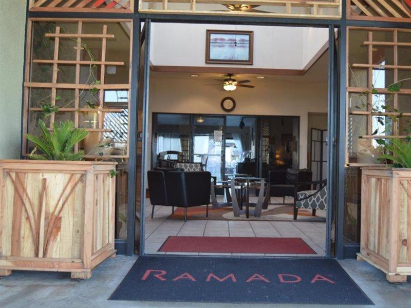Отель Ramada By Wyndham Арката Экстерьер фото